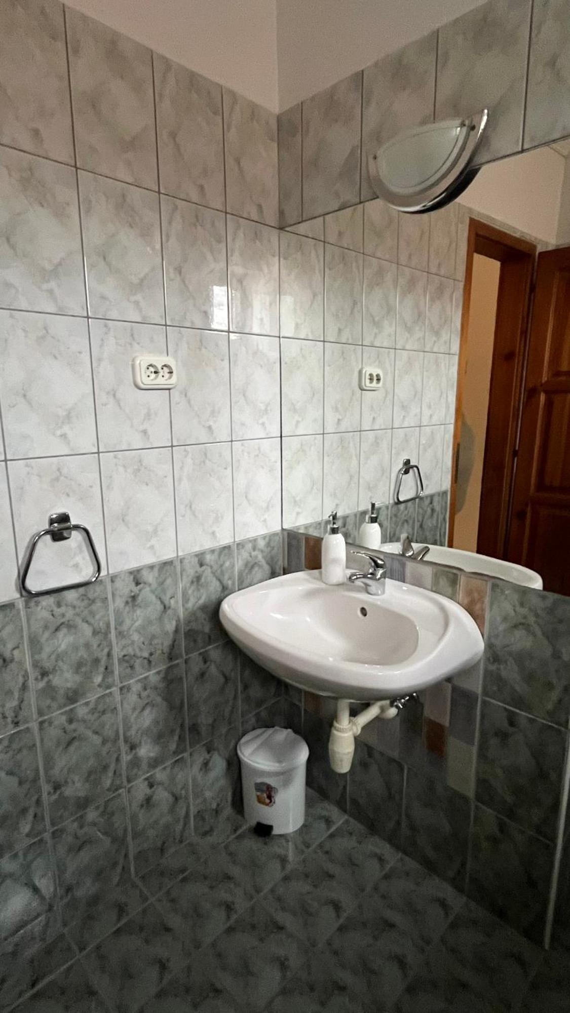 Boezsi Apartman Sarvar Bagian luar foto